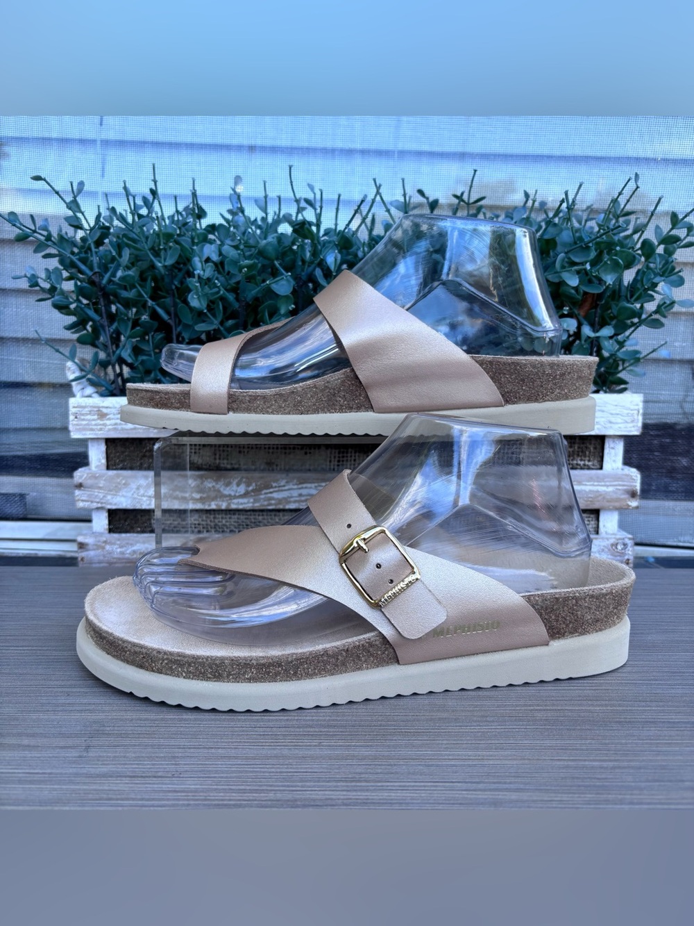 Mephisto Helen sandals in a metallic beige